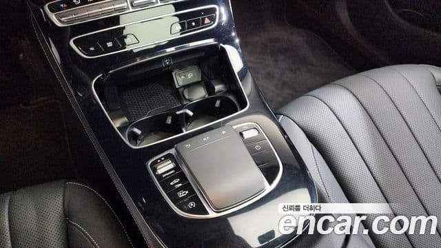 Mercedes-Benz E-Class 2023 — Şəkil 9/20