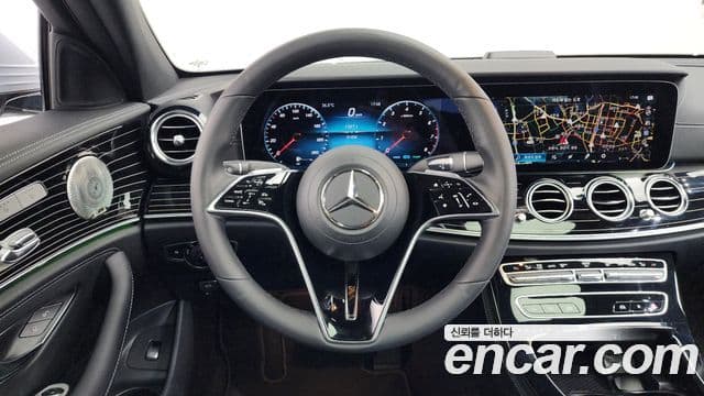 Mercedes-Benz E-Class 2023 — Şəkil 13/20