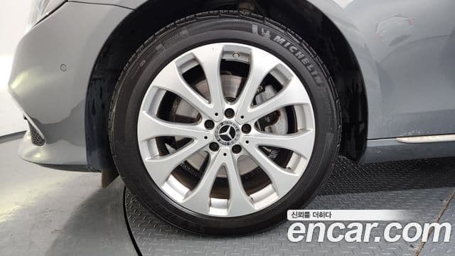 Mercedes-Benz E-Class 2019 — Şəkil 5/20
