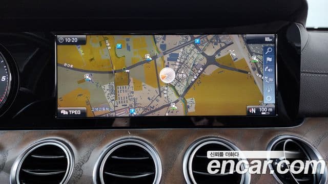 Mercedes-Benz E-Class 2019 — Şəkil 13/20