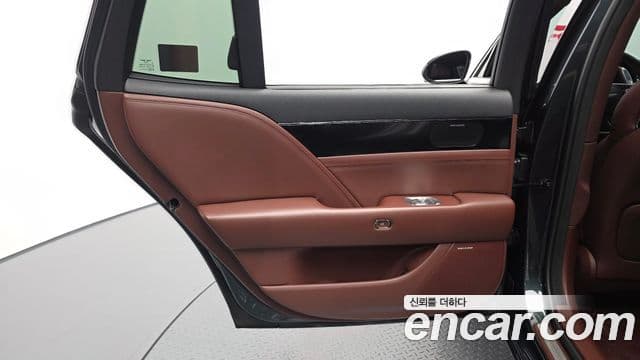 Genesis G90 2022 — Photo 9/33