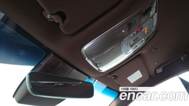 Genesis G90 2022 — Photo 16/33