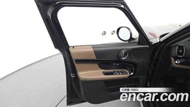 Mini Cooper Countryman 2020 — Photo 39/41