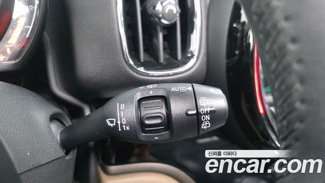 Mini Cooper Countryman 2020 — Photo 29/41