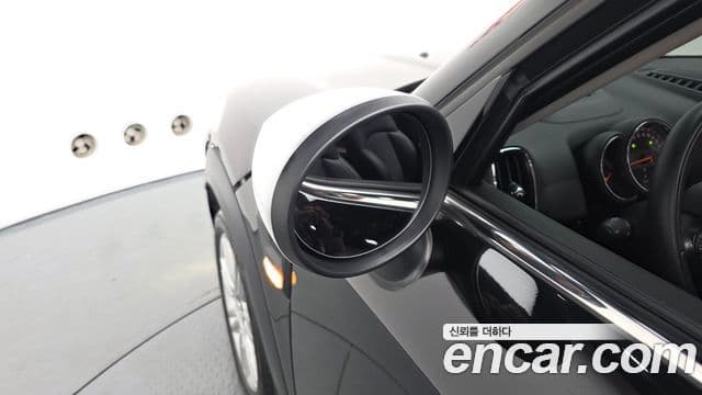 Mini Cooper Countryman 2020 — Photo 9/41
