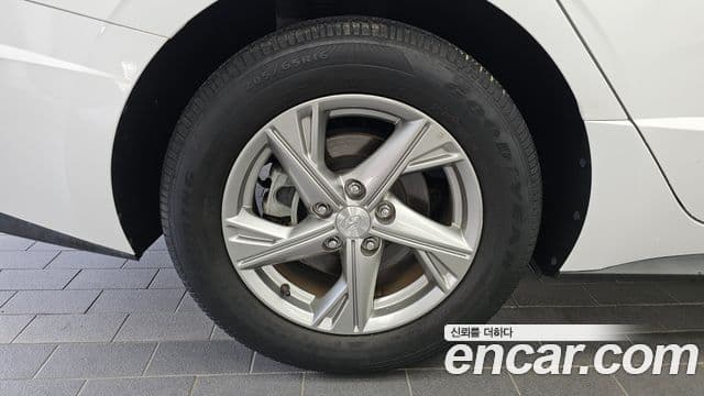 Hyundai Sonata Hybrid 2019 — Şəkil 17/32