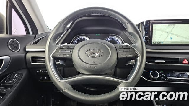 Hyundai Sonata Hybrid 2019 — Şəkil 8/32