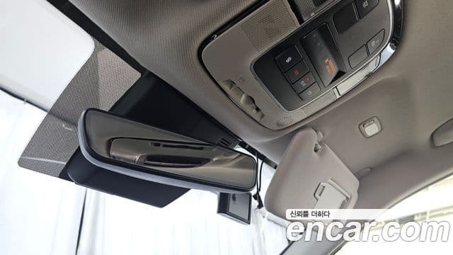 Hyundai Sonata Hybrid 2019 — Şəkil 9/32