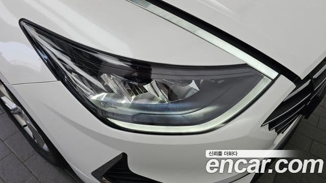 Hyundai Sonata Hybrid 2019 — Şəkil 21/32