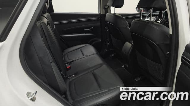 Hyundai Tucson Hybrid 2021 — Photo 28/31
