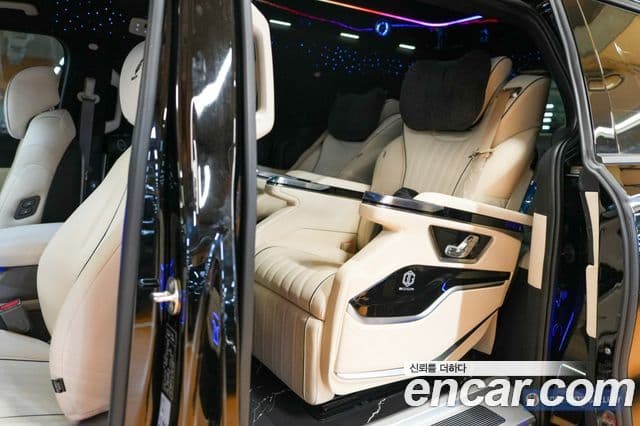 Kia Carnival 2024 — ფოტო 13/20