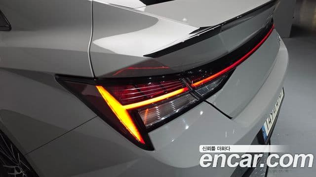 Hyundai The New Avante Hybrid 2023 — ფოტო 5/31