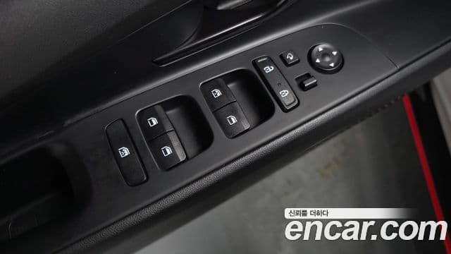 Hyundai The New Avante Hybrid 2023 — ფოტო 26/31