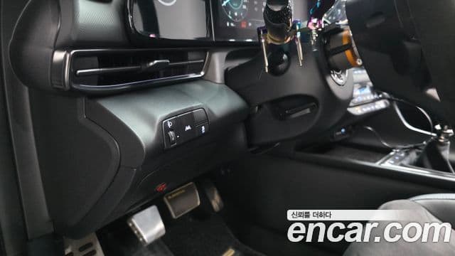 Hyundai The New Avante Hybrid 2023 — ფოტო 17/31