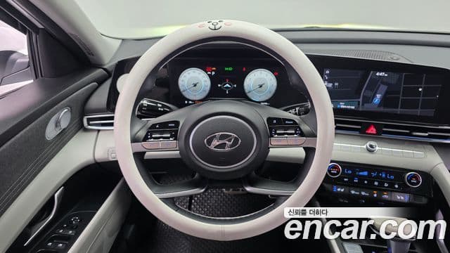 Hyundai Avante 2021 — ფოტო 13/20