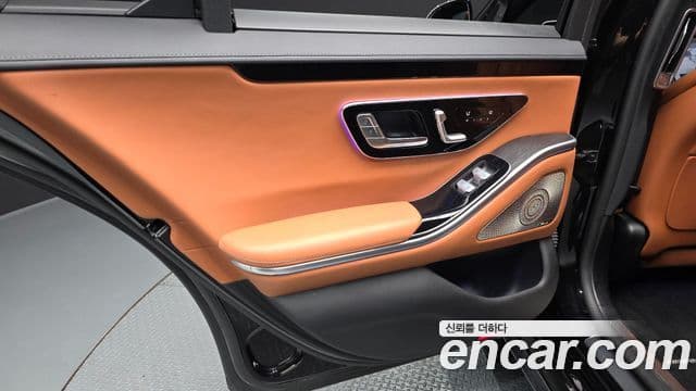 Mercedes-Benz S-Class 2022 — ფოტო 16/20