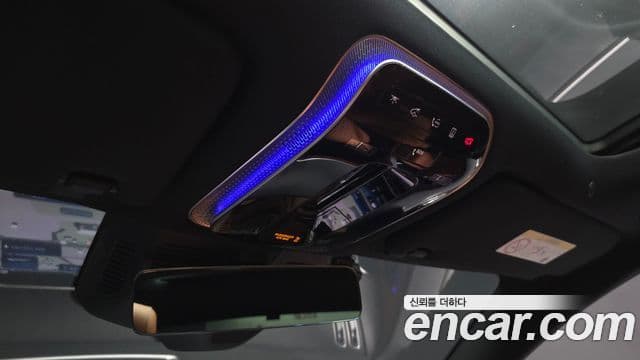 Mercedes-Benz S-Class 2022 — Photo 9/22