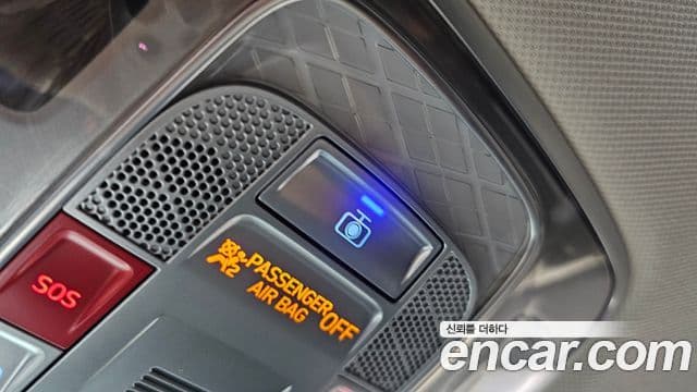 Genesis GV70 2023 — Photo 18/30