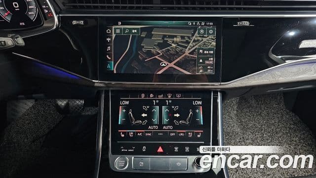 Audi Q7 2020 — ფოტო 13/20