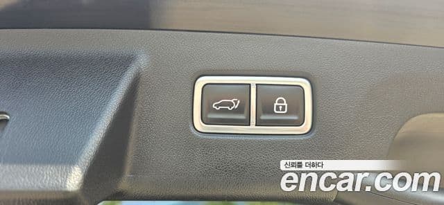 Kia Sorento 2022 — ფოტო 14/19