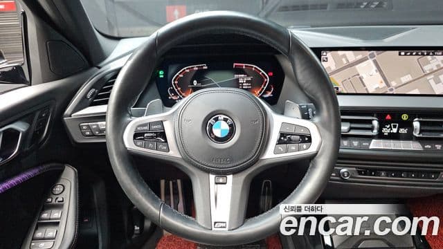 BMW 1 Series 2022 — Şəkil 13/20