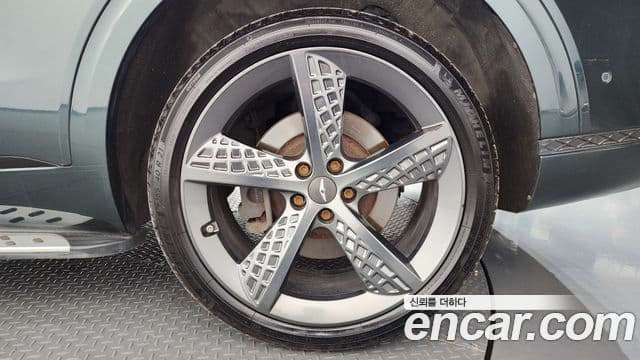 Genesis GV70 2021 — Şəkil 34/39