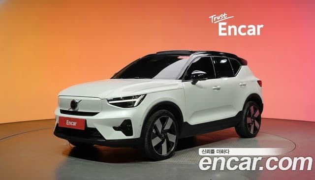 Volvo XC40 Recharge 2024 — ფოტო 24/36