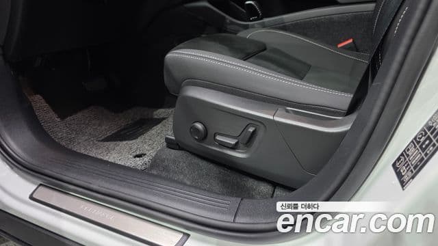 Volvo XC40 Recharge 2024 — ფოტო 26/36