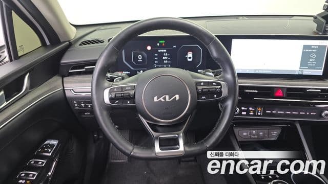 Kia K5 2024 — Şəkil 14/20