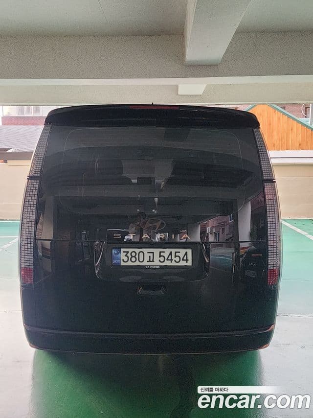 Hyundai Staria 2025 — ფოტო 4/20