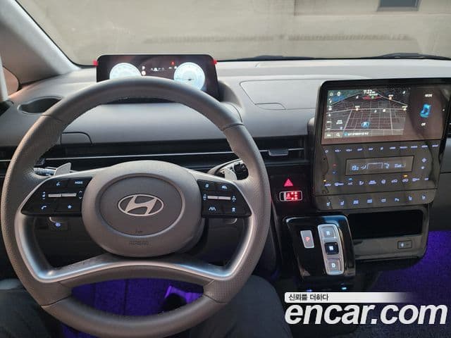 Hyundai Staria 2025 — ფოტო 11/20