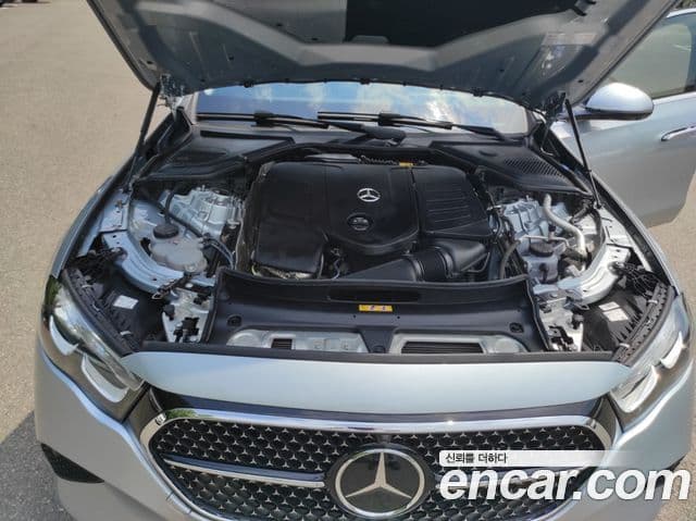 Mercedes-Benz E-Class 2024 — Şəkil 19/20
