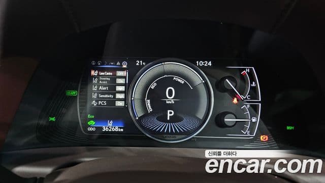 Lexus ES300h 2019 — Photo 3/20