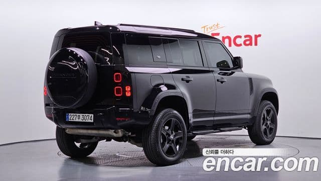 Land Rover Defender 2024 — ფოტო 2/20