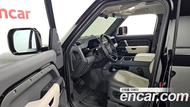Land Rover Defender 2024 — ფოტო 10/20