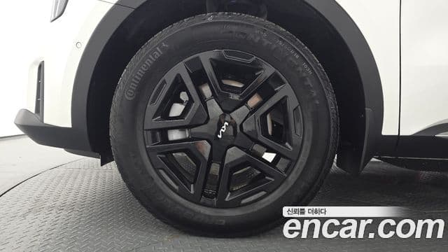Kia Sorento 2024 — ფოტო 5/20
