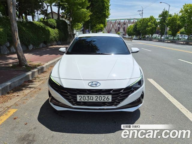 Hyundai Avante 2023 — Фото 1/20