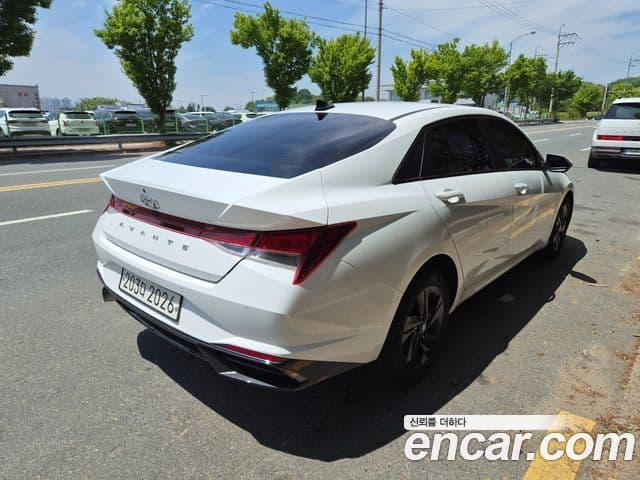 Hyundai Avante 2023 — Фото 2/20
