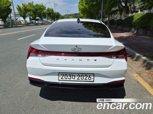 Hyundai Avante 2023 — Фото 3/20