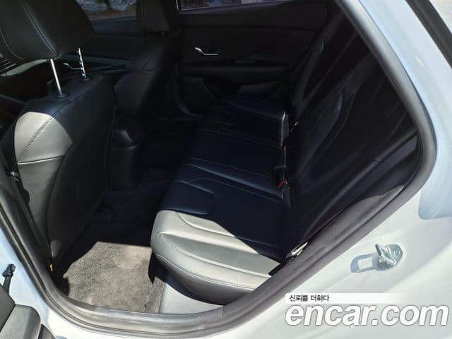 Hyundai Avante 2023 — Фото 6/20