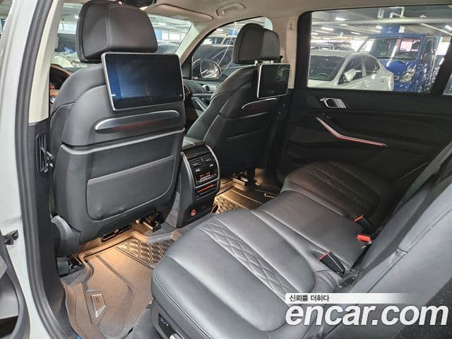 BMW X7 2021 — Şəkil 10/20