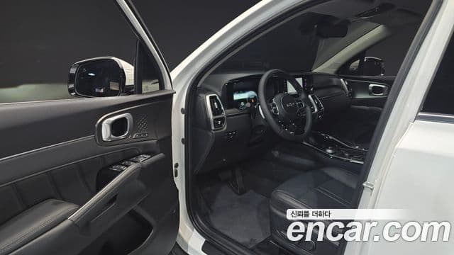 Kia Sorento 2023 — Şəkil 10/20