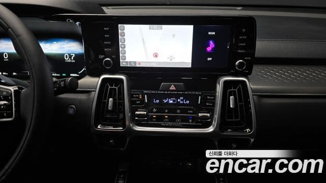 Kia Sorento 2023 — Şəkil 13/20