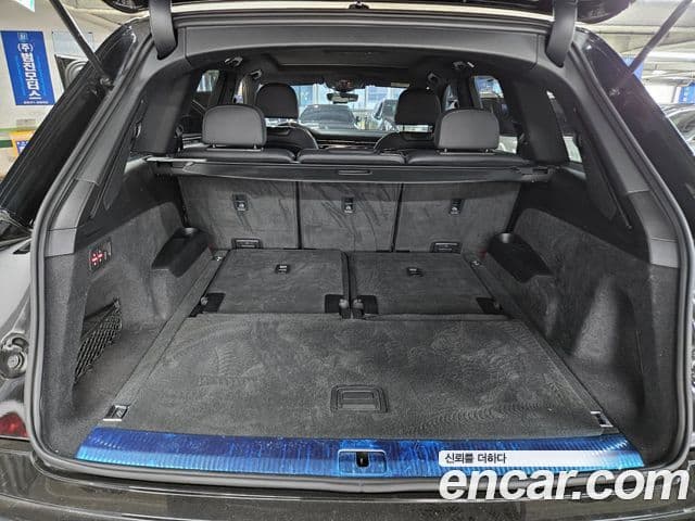 Audi Q7 2022 — Фото 19/20