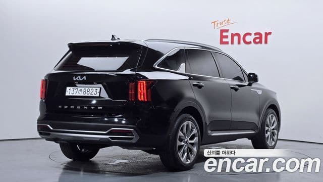 Kia Sorento 2022 — Фото 2/20