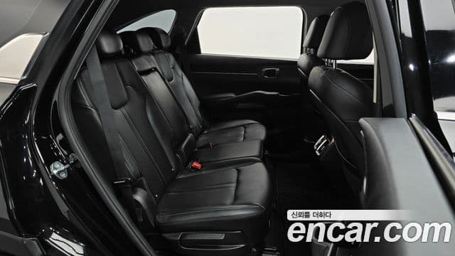 Kia Sorento 2022 — Фото 11/20