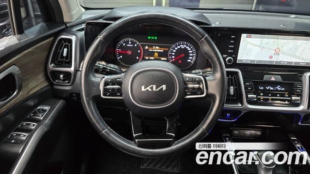 Kia Sorento 2022 — Фото 13/20