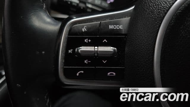 Kia Sorento 2022 — Фото 18/20