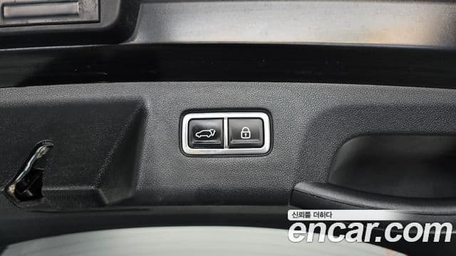 Kia Sorento 2022 — Şəkil 24/32