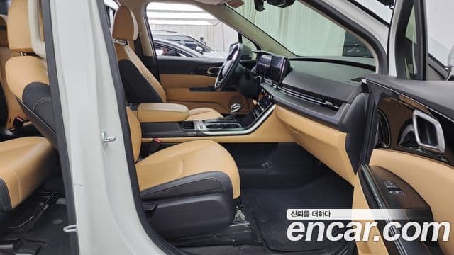 Kia Carnival 2022 — Фото 11/20